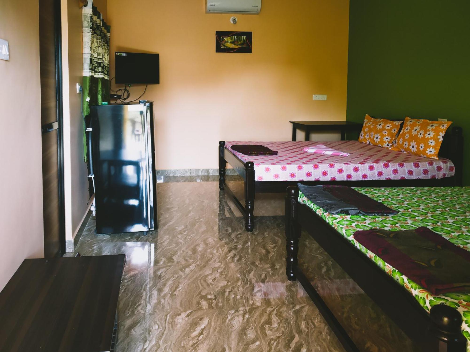 Sai Guru Guest House Анжуна Экстерьер фото