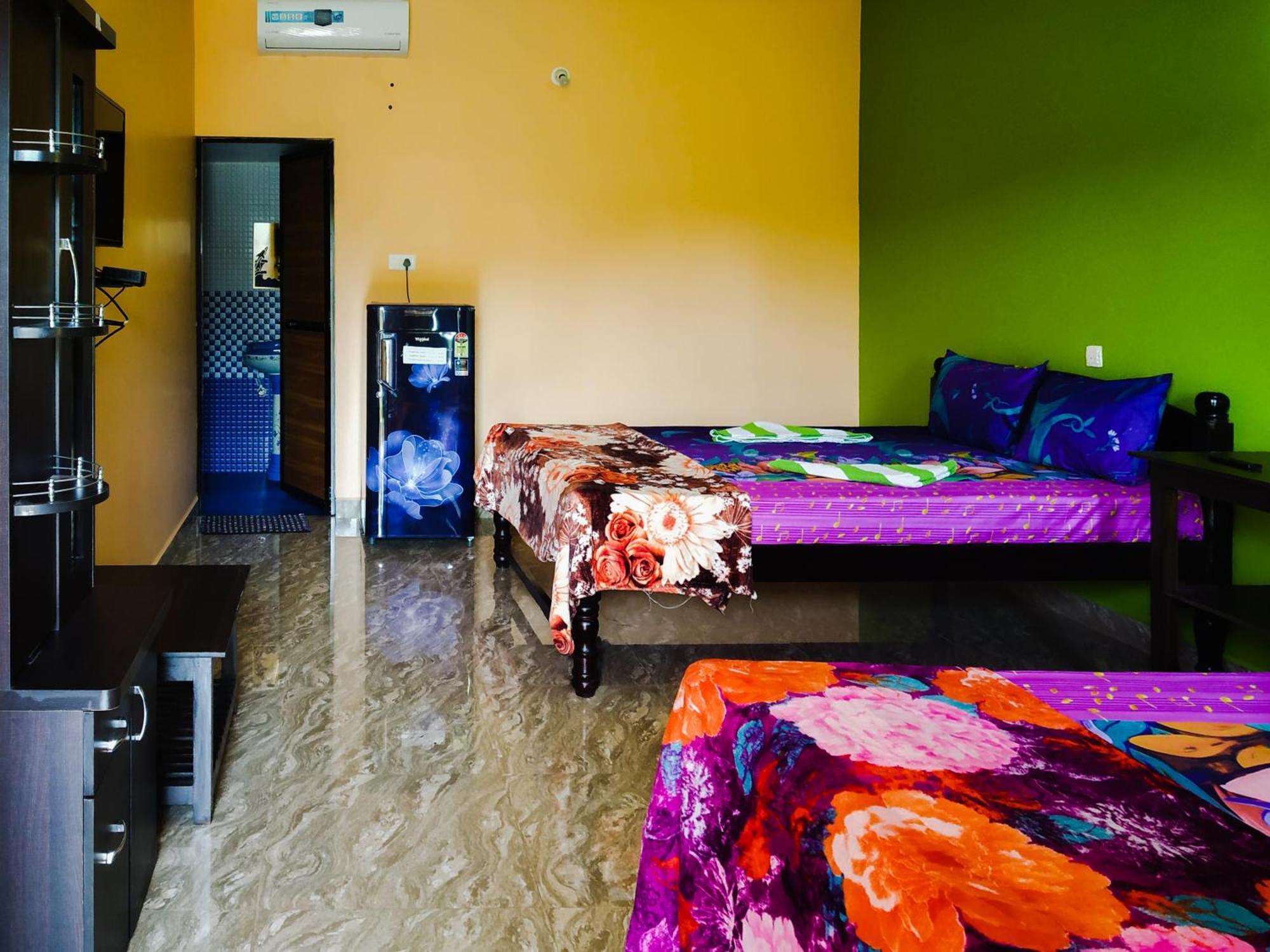 Sai Guru Guest House Анжуна Экстерьер фото